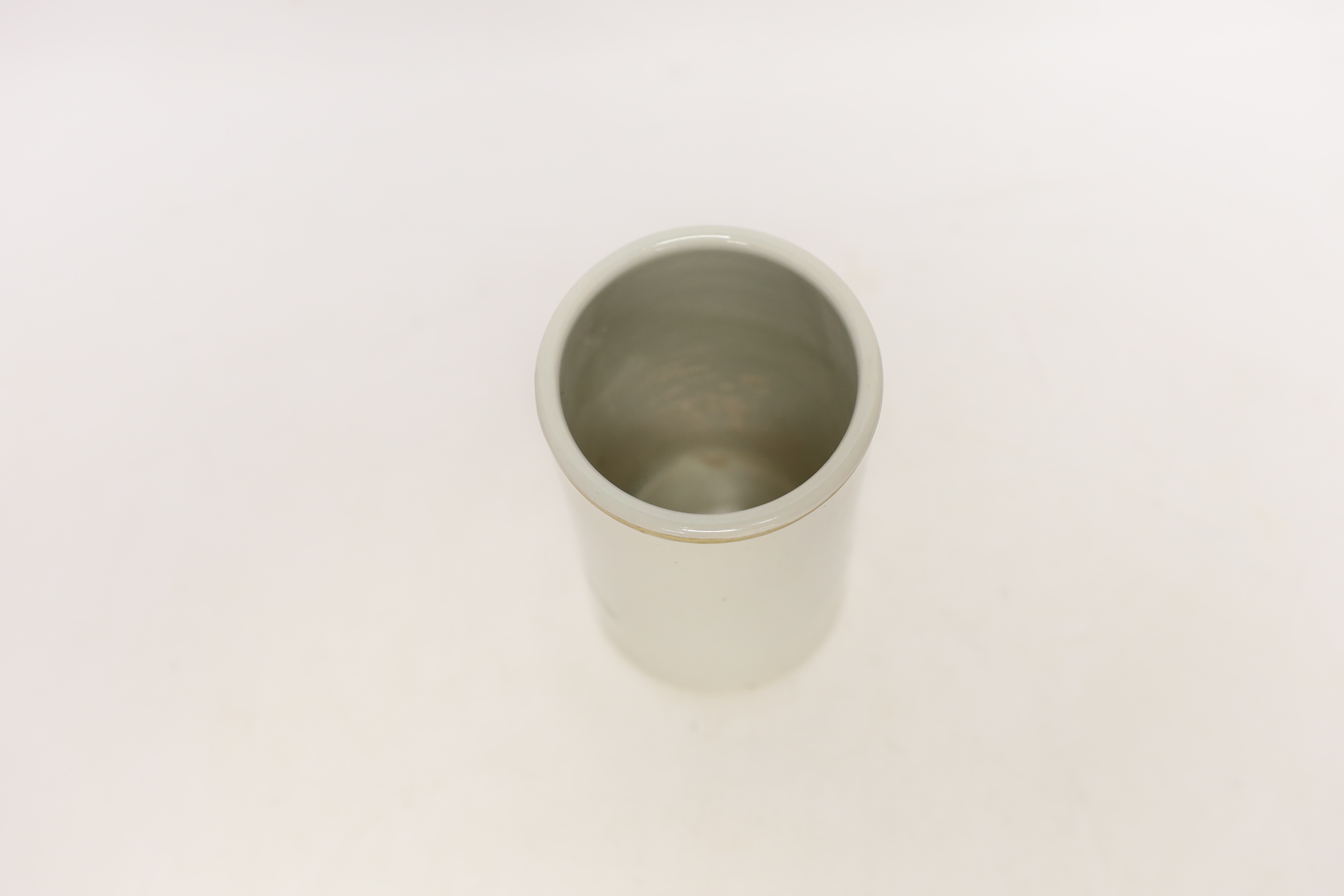 A Chinese famille rose brush pot, 13cm